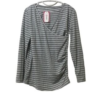 NWT PatPat Gray and White Striped Long Sleeve V Neck Maternity Shirt Size Large